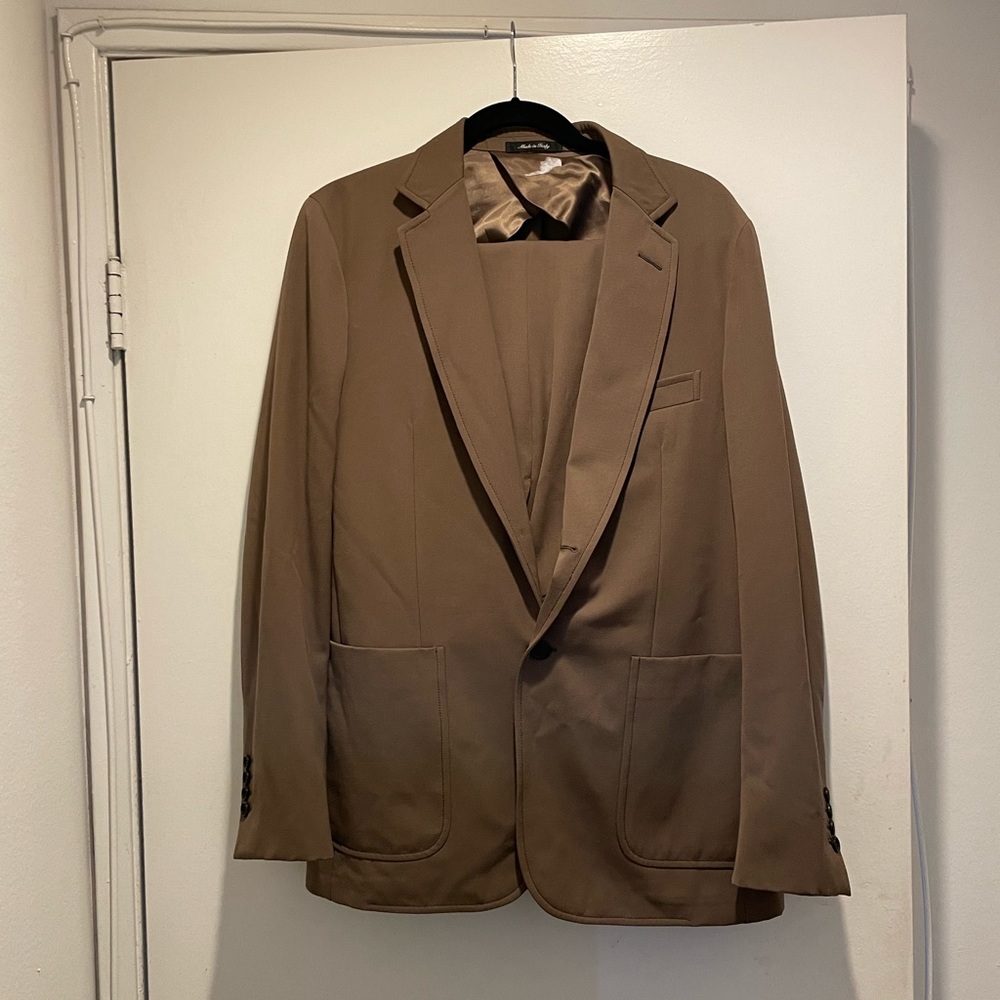 Men’s Suit
